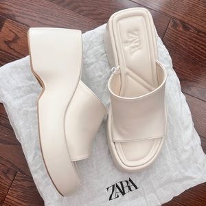 Zara White Chunky Platform Sandal Slides New Condition Size 37.5 / 38